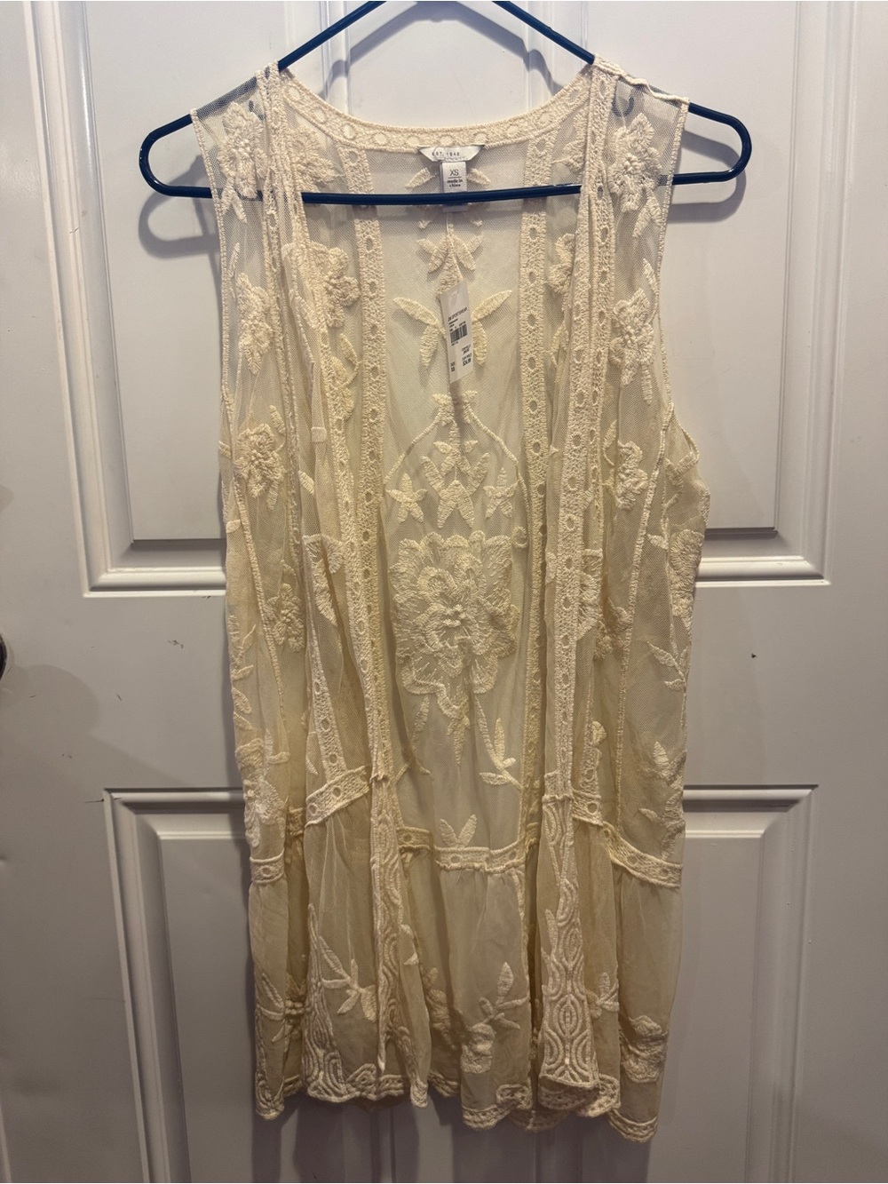 C Est. 1946 Elegant Cream Lace Vest Sheer Embroidered Mesh Cardigan Floral $46.0